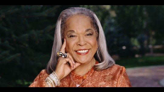 Touched By An Angel" Star, Della Reese, Has Died | RJR News - Jamaican News  Online