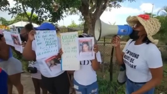 Protest Outside Police Station Over Donna-Lee Donaldson's Disappearance |  RJR News - Jamaican News Online