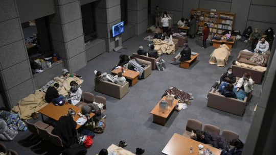 Japan Thousands In Shelters Overnight As Earthquake Triggers Tsunami Warnings Rjr News 