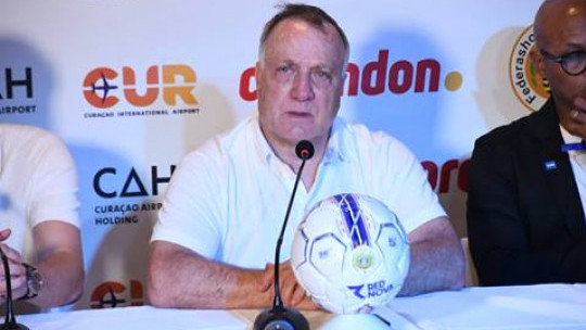Curacao's head coach leaves camp suddenly, three days ahead of crucial WCQ vs Jamaica