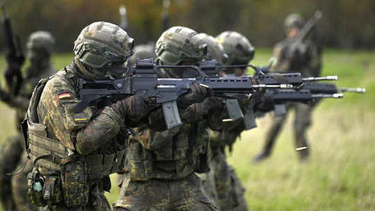 German lawmakers approve voluntary military service programme