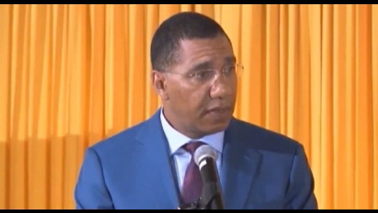 PM urges drink manufacturers to reduce sugar content