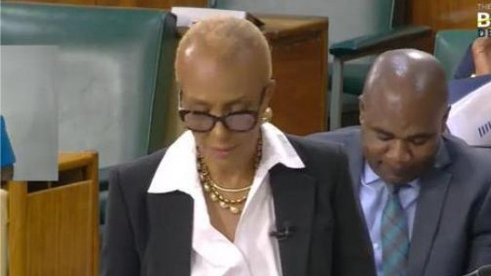 Government plans to allow pension funds to increase investments in private companies